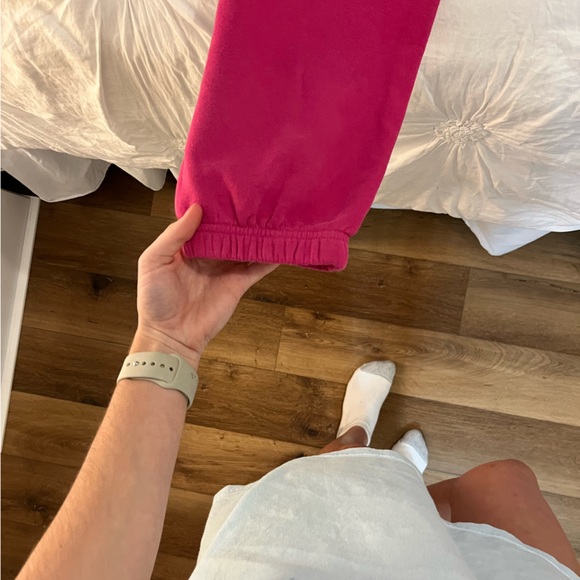 Urban Outfitters Sweatpants - Picture 9 of 10